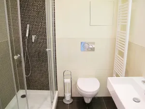 Pronájem bytu 1+kk, Praha - Hlubočepy, Geologická, 32 m2