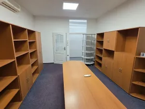 Pronájem kanceláře, Brno, Bieblova, 273 m2