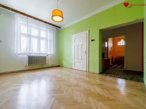 Prodej rodinného domu, Cholina, 333 m2