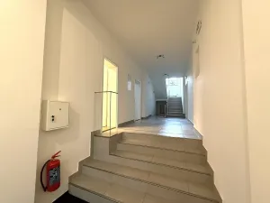 Pronájem kanceláře, Brno - Židenice, Kosmákova, 50 m2