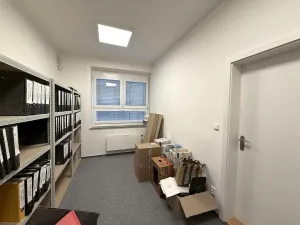 Pronájem kanceláře, Brno - Židenice, Kosmákova, 12 m2