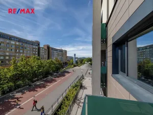 Pronájem bytu 2+kk, Praha - Stodůlky, Petržílkova, 53 m2