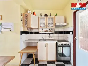 Pronájem bytu 2+1, Děčín - Děčín II-Nové Město, Lužická, 71 m2