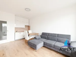 Pronájem bytu 2+kk, Praha, Formanská, 42 m2