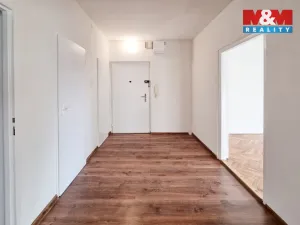 Pronájem bytu 3+1, Karlovy Vary, Budovatelů, 72 m2