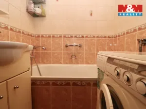 Prodej bytu 2+1, Karlovy Vary - Dvory, K. Kučery, 51 m2