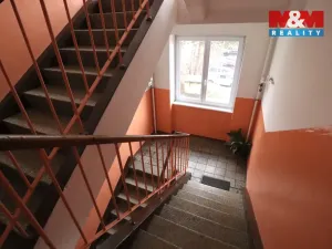 Prodej bytu 2+1, Karlovy Vary - Dvory, K. Kučery, 51 m2