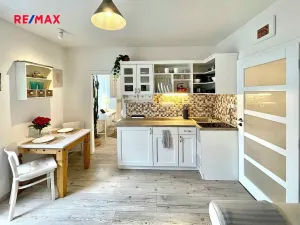 Pronájem bytu 2+kk, Praha - Nusle, U družstva Ideál, 32 m2