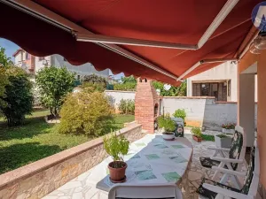 Prodej rodinného domu, Medulin, Chorvatsko, Dvorine, 155 m2