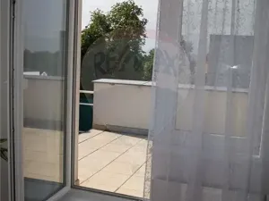 Pronájem bytu 1+kk, Praha - Vinoř, Českodubská, 36 m2