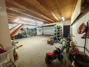 Prodej rodinného domu, Neumětely, V Chaloupkách, 230 m2