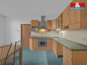 Prodej bytu 3+1, Jaroměř - Pražské Předměstí, Husova, 124 m2