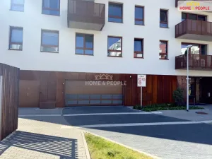 Pronájem garáže, Praha - Dolní Měcholupy, Kardausova, 14 m2