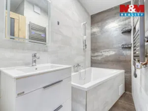 Prodej bytu 2+1, Plzeň - Jižní Předměstí, Skupova, 62 m2