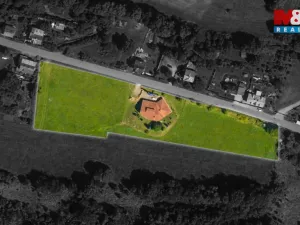 Prodej rodinného domu, Frýdštejn - Sestroňovice, 387 m2