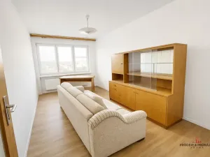 Pronájem bytu 3+1, Praha - Dejvice, Evropská, 93 m2