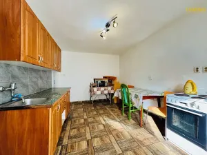 Prodej rodinného domu, Dešov, 175 m2