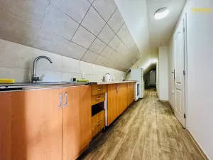 Prodej rodinného domu, Dešov, 175 m2