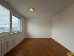 Pronájem bytu 1+1, Kroměříž, Velehradská, 34 m2