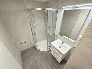 Pronájem bytu 1+kk, Praha - Hloubětín, Poděbradská, 33 m2