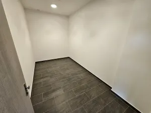 Pronájem bytu 1+kk, Praha - Hloubětín, Poděbradská, 33 m2