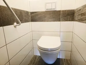 Prodej bytu 3+1, Praha - Kobylisy, Rajmonova, 70 m2