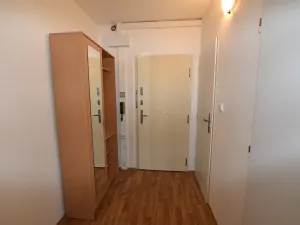 Pronájem bytu 1+kk, Praha - Stodůlky, Blattného, 33 m2