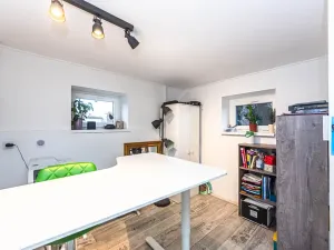 Prodej obchodního prostoru, Praha - Štěrboholy, Ústřední, 280 m2