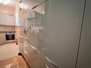 Prodej bytu 1+kk, Karlovy Vary, Poděbradská, 58 m2