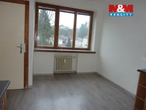 Pronájem bytu 1+1, Hronov, Husova, 64 m2