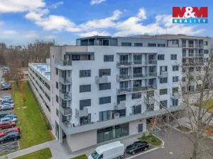 Pronájem bytu 2+kk, Pardubice - Zelené Předměstí, nábřeží Závodu míru, 79 m2
