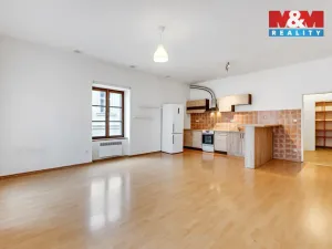 Prodej bytu 2+kk, Hostomice, Tyršovo náměstí, 61 m2