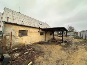 Prodej komerčního pozemku, Klobouky u Brna, Nádražní, 2124 m2