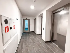 Pronájem bytu 1+kk, Praha - Hloubětín, Poděbradská, 37 m2