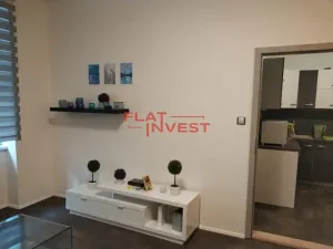 Pronájem bytu 2+kk, Praha - Holešovice, Jirečkova, 52 m2