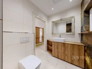 Prodej bytu 3+1, České Budějovice, Karla IV., 109 m2