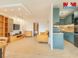 Prodej bytu 3+1, Praha - Bohnice, Dolákova, 74 m2