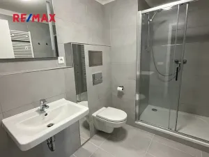 Pronájem bytu 2+kk, Praha - Vysočany, Strnadových, 51 m2