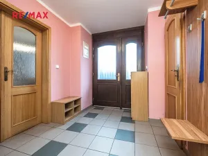 Pronájem rodinného domu, Mirošovice, Senohrabská, 150 m2