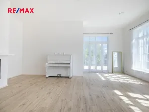 Prodej rodinného domu, Vráž, Nad Loděnicí, 219 m2