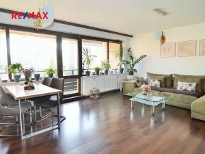 Prodej vícegeneračního domu, Praha - Motol, Hamsíkova, 395 m2