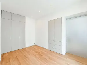 Prodej bytu 2+kk, Praha - Vinohrady, Laubova, 48 m2