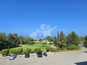 Prodej bytu 1+1, Agios Amvrosios Keryneias, Kypr, 47 m2