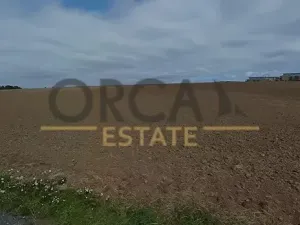 Prodej pole, Uherské Hradiště, 2307 m2