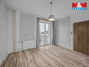 Prodej bytu 2+1, Hostinné, Sídliště, 52 m2