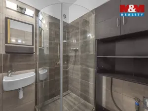 Prodej bytu 2+1, Hostinné, Sídliště, 52 m2