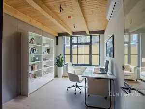 Prodej atypického bytu, Praha - Vysočany, Kolbenova, 176 m2