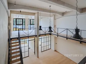 Prodej atypického bytu, Praha - Vysočany, Kolbenova, 176 m2