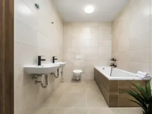 Prodej bytu 4+kk, Praha - Běchovice, Pplk. Nováčka, 138 m2