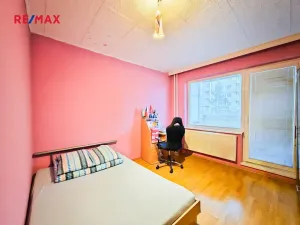 Prodej bytu 4+1, Praha - Lhotka, Mirotická, 77 m2